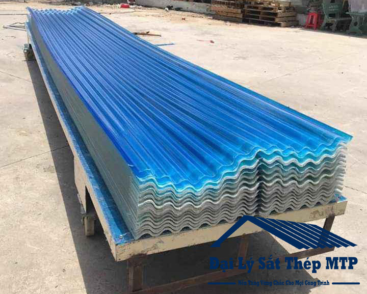 Tôn nhựa lấy sáng có nhiều màu sắc khác nhau