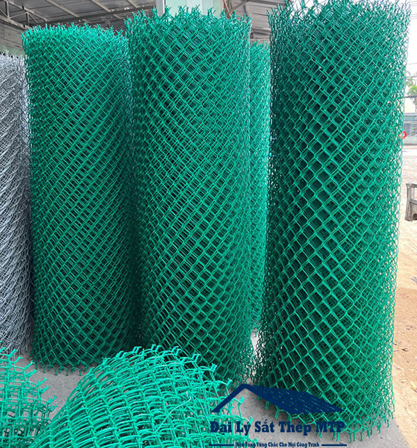 Giá lưới B40 bọc nhựa hôm nay