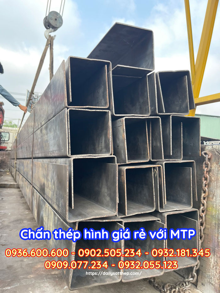 Chấn thép U cho khách hàng