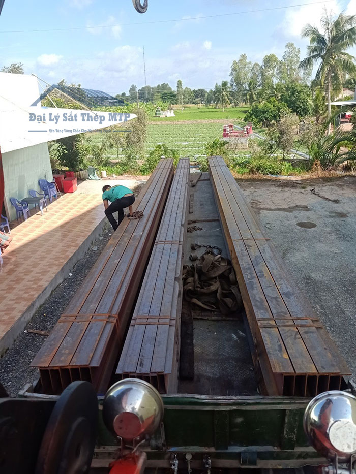 Hình ảnh vận chuyển thép hình ra công trình ảnh 4