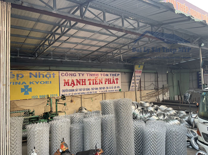 Hình ảnh vận chuyển lưới rào B40 ra công trình cho khách hàng ảnh 7