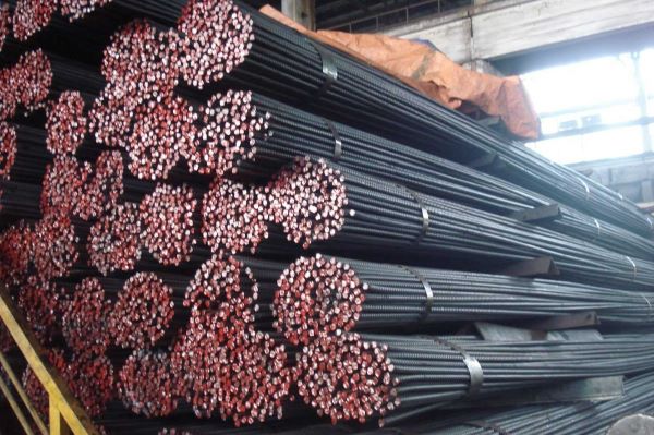 Trên thị trường có rất nhiều cơ sở kinh doanh thép Tisco