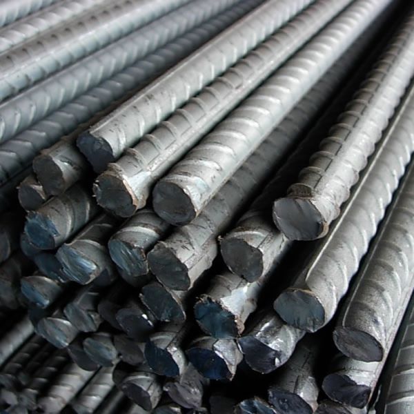 Thép Việt Nhật cần bảo quản trong nhà kho và trên đà gỗ