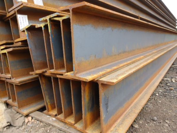 Thép hình I thường được dùng trong nhà ở, cầu đường, sản xuất dân dụng,...