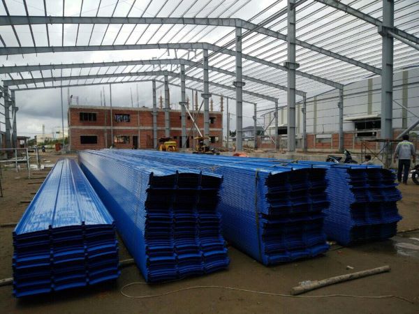 Tôn lợp cliplock có rất nhiều ưu điểm vượt trội