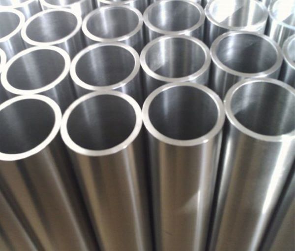 Mức giá thép ống đúc trên thị trường hiện nay như thế nào?