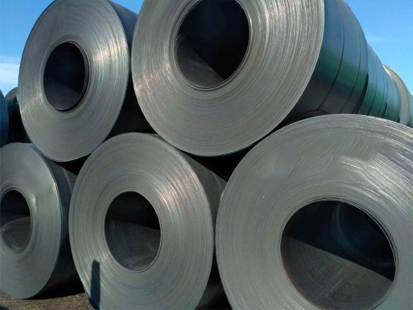 Tôn dầu được sử dụng trong rất nhiều lĩnh vực đời sống