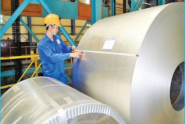 Cần cẩn thận trong quá trình thi công tôn Đại Thiên Lộc