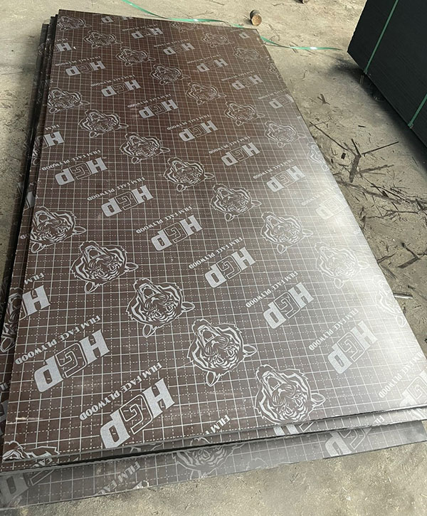 Ván ép cốp pha gỗ phủ phim