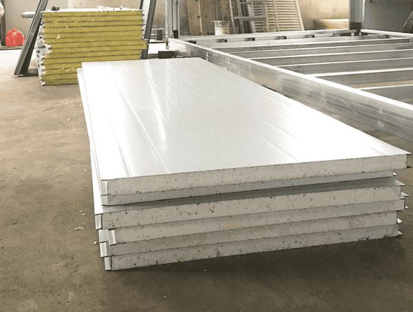 Bảng giá tôn panel PU hiện nay trên thị trường như thế nào?
