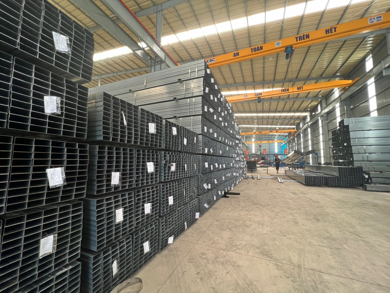 Kho thép mạ kẽm Asia