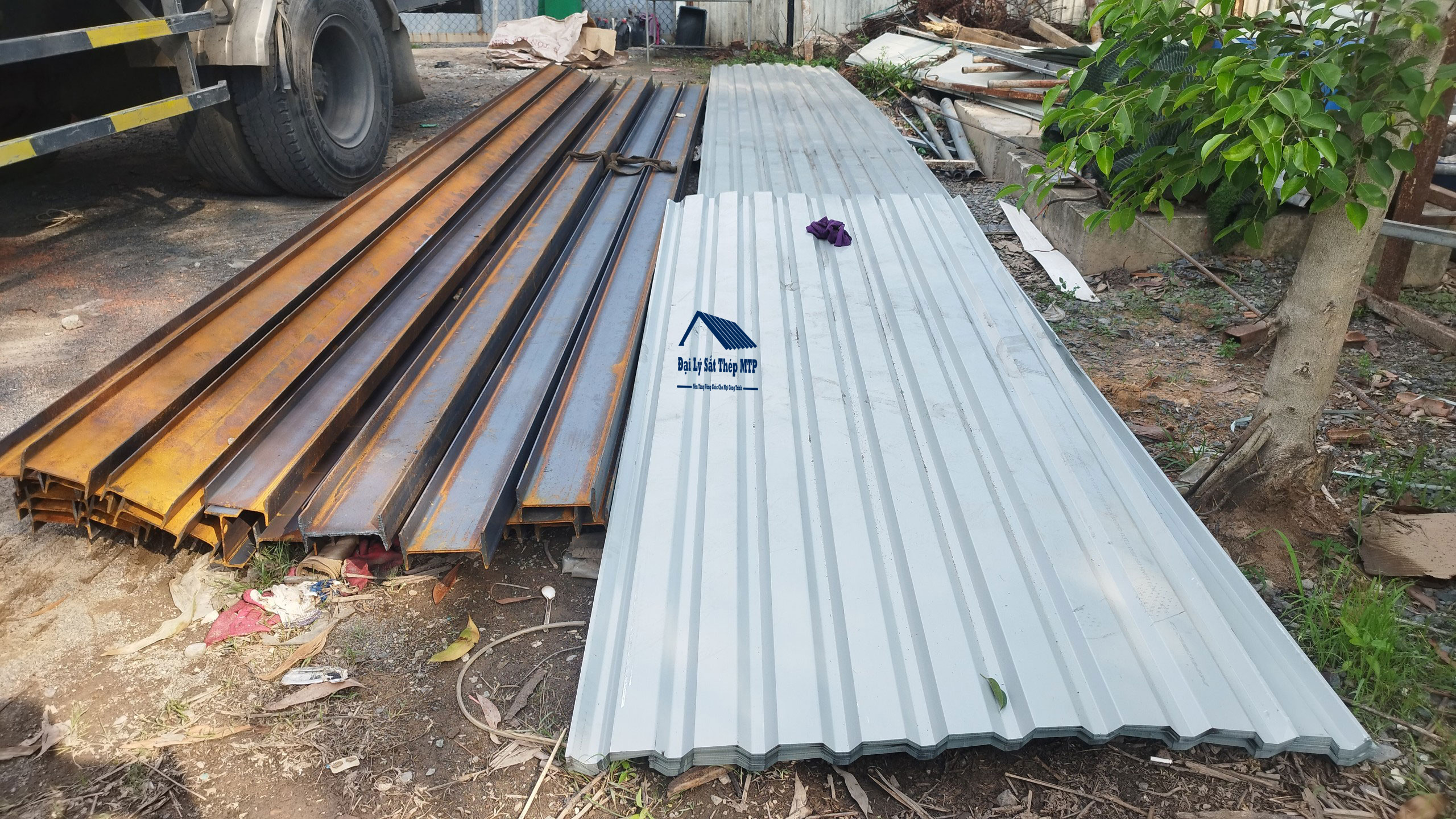 Đại lý Sắt Thép MTP giao 25 Tấn Sắt Thép và Tôn cho cảng dầu khí PTSC Bà Rịa Vũng Tàu