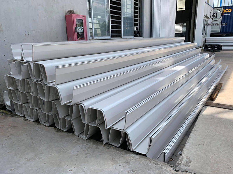 Giá máng xối nhựa PVC mới nhất từ nhà máy
