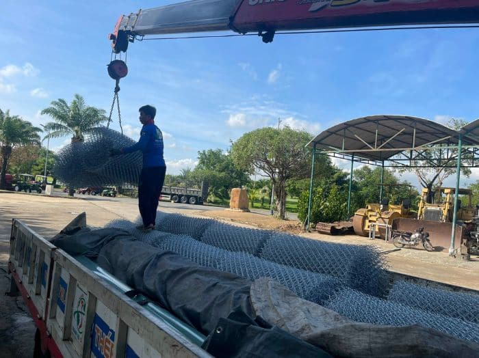 trong luong cua luoi rao b40